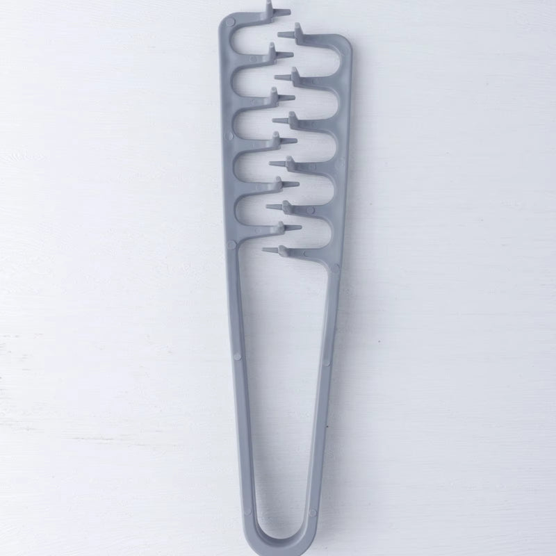 Magnus Texture Volume Comb V Shape | Fringe & Messy Styling