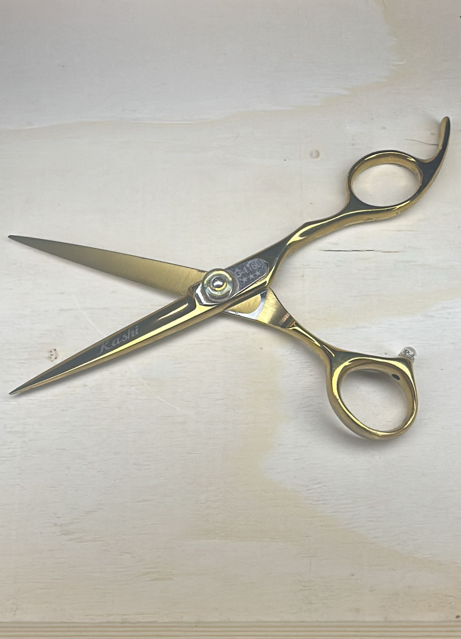 Kashi shears - Barbers - Magnus Barber Supply — Magnus Supply