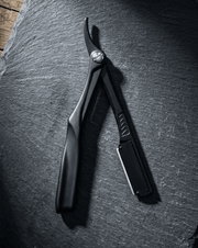 Magnus Magnetic Razor Holder – Professional Matte Black Barber Razor Holder - Magnus SupplyMagnus Supply