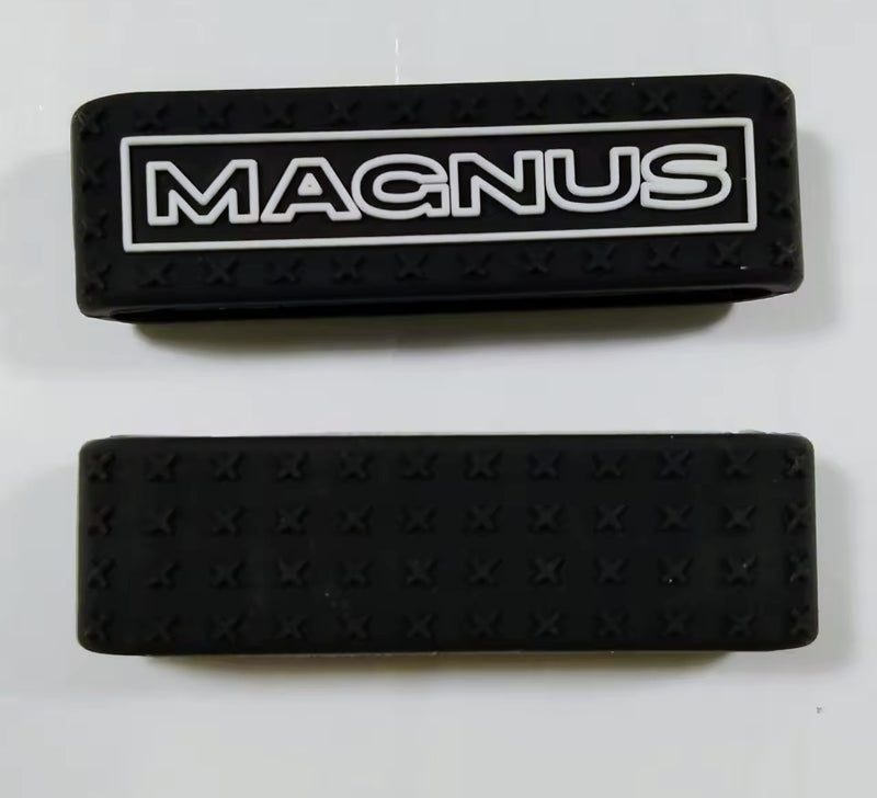Magnus Trimmer Grip precision control for barbers